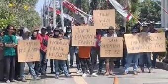 Kembali Datangi PTUN Surabaya, Jukir Sidoarjo Berharap Hakim Tolak Gugatan PT ISS