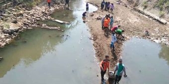 Peringati HSN 2023, Yayasan Hijau Daun Mandiri Gandeng Pemkot Kediri Bersihkan Sungai Kedak