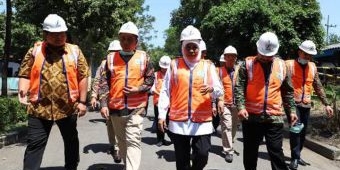 Kunjungi PT SIER, Gubernur Khofifah Harap PLB SIER Beri Kemudahan Akses Produk Bagi UKM-IKM