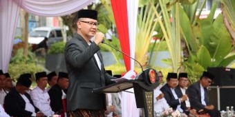 Pesan Pj Wali Kota Batu saat Apel Hari Santri Nasional 2024 di Hadapan Ribuan Pelajar