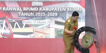 Buka Musrenbang RKPD 2026, Bupati Kediri Berharap Arah Pembangunan Berdampak Nyata ke Masyarakat