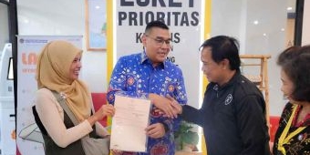 Kunjungi Kantah Kulon Progo, Wamen Ossy Sosialisasi Keunggulan Sertifikat Elektronik ke Masyarakat