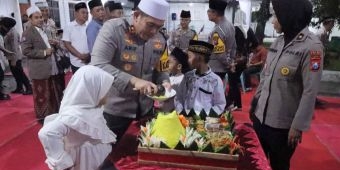 Momen Berbagi Kebahagiaan, Kapolres Blitar Undang Anak Yatim Buka Puasa Bersama di Rumah Dinas