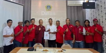 Audiensi ke Disnaker Gresik, SOKSI Bahas 3 Problem Ketenagakerjaan