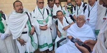 Badal Umrah 63 Korban Mushalla Al Khoziny, Kiai Asep Ulang Niat Empat Kali