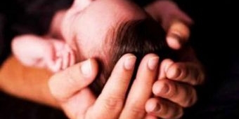 Diminta Carikan Orang Tua Adopsi, Kades Bulusari Dilaporkan Polisi Karena Diduga Jual Sang Bayi