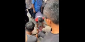 Gagal Kabur, Pelaku Curanmor di Pasuruan Kota Dihajar Warga Usai Tabrak Kendaraan Parkir