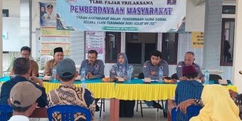 Gandeng Pemdes Sidoraharjo Gresik, YLBH FT Bekali Warga agar Bijak Bermedsos