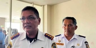 Tolak Digitalisasi Parkir, Dishub Surabaya Hentikan 600 Jukir