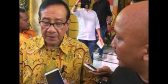‎Posisi Setnov Terancam, Akbar Tanjung Dukung Munaslub 