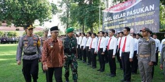 Wawalkot Kediri Pimpin Apel Gelar Pasukan Operasi Ketupat Semeru 2025