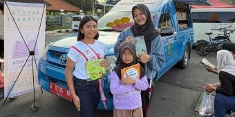 Siswi SDN Pucang 1 Sidoarjo ini Gaungkan Minat Baca Anak di CFD Sidoarjo