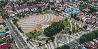 Bupati Lindra Ajak Seluruh Pihak Rawat Alun-Alun Tuban