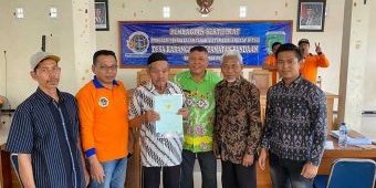 Program PTSL Pasuruan Serahkan 686 SHM di Desa Karangjati