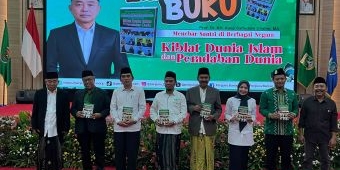 launching-buku-kiblat-dunia-islam-dan-peradaban-dunia-kiai-asep-kita-kok-kalah-dengan-mesir