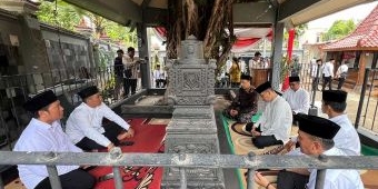 Awali Rangkaian HJT ke-731, Pjs. Bupati Tuban Ziarah ke Makam Ronggolawe hingga Sunan Bonang