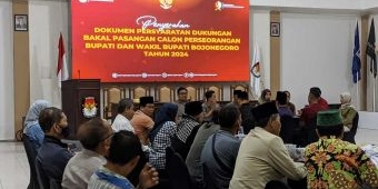 Berkas Pendaftaran Dikembalikan, Tim Pemenangan Nurul Azizah-Nafik Gugat KPU Bojonegoro
