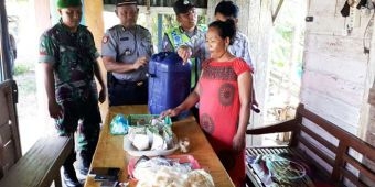 Razia Warung Jelang Tahun Baru, Petugas Gabungan di Tuban Sita Puluhan Liter Tuak