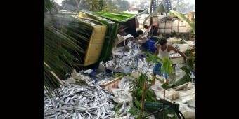Kecelakaan di Raya Panggul Trenggalek: Rem Blong, Truk Ikan Terperosok ke Jurang
