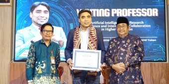 Gandeng Profesor UiTM Malaysia, Unirow Tuban Kupas Tuntas Pemanfaatan AI untuk Riset dan Industri 5