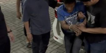 Peluru Bersarang di Kaki Pelaku Curanmor 4 TKP Usai Melawan saat Dibekuk Anggota Polres Gresik