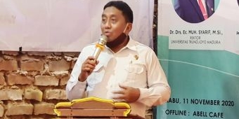 ​Rektor UTM Bangkalan Minta Mahasiswa Satu Suara Deklarasikan Provinsi Madura