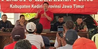 Tuntut Hak Garap Tanah Perhutani, Ratusan Warga Satak Kediri Geruduk Kantor Kecamatan Puncu