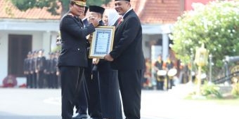 HUT ke-77 Bhayangkara, Ketua DPRD Kota Malang Terima Penghargaan, Berikut Pesannya