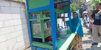 Ulet Menabung, Penjual Cilok di Pasuruan ini Wujudkan Impian Jadi Jamaah Haji