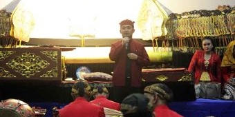 Semarak HUT ke-340, Wali Kota Pasuruan Ajak Warga Lestarikan Wayang Kulit sebagai Warisan Budaya