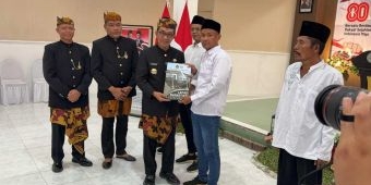 HUT Kemerdekaan RI ke-80, Lapas II A Pamekasan Serahkan Remisi ke Ratusan Warga Binaan