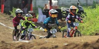 Dibuka Mas Adi, Ratusan Rider Ramaikan Suropati Race 8 BMX 2025 di Sirkuit Untung Suropati