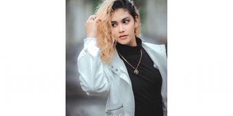 helwa-bachmid-ngaku-diminta-cium-kaki-bahar-smith-tiap-usai-salat