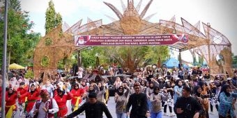 Optimalkan Sosialisasi, KPU Jatim Launching Kirab Maskot Pilkada 2024 di Pacitan