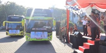 Bupati Gresik Berangkatkan Mudik Gratis ke 19 Tujuan Wilayah Jatim