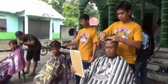 Tradisi Unik di Desa Tempuran, Potong Rambut Massal dan Kerja Bakti Sambut Bulan Suci Ramadhan