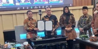 Pemkab Mojokerto Teken PKS Pajak 2025, Targetkan Kenaikan PAD Lewat Sinkronisasi Data