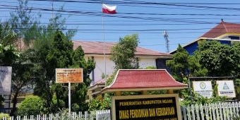 Viralnya Bendera Terbalik di Kantor Dinas Pendidikan dan Kebudayaan Ngawi, Sekdin: Kelalaian Petugas