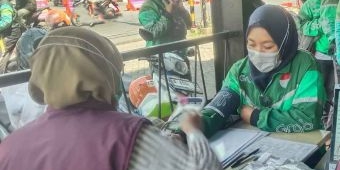 Driver Ojol dan Sopir Angkutan Umum di Kota Batu Antusias Ikuti Cek Kesehatan Gratis