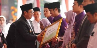 Wali Kota Batu Tegaskan Peran Santri dalam Peradaban Dunia di Apel Hari Santri 2025