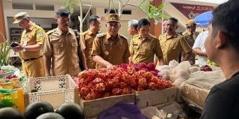 Sidak Pasar Kolpajung, Wabup Pamekasan Pastikan Harga Sembako Relatif Stabil Jelang Lebaran