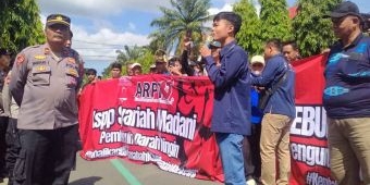 Nasabah KSPPS Madani Gelar Aksi di DPRD Trenggalek, Tuntut Pengembalian Dana