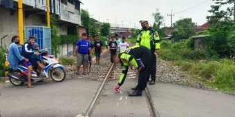 Perempuan dari Sidokare Sidoarjo Tewas Disambar KA Jenggala di Perlintasan Kereta Tanpa Palang Pintu