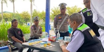 Polres Kediri Gelar Tes Urine dan Sosialisasi Operasi Keselamatan Semeru di Terminal Pare