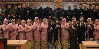 Ning Ita Hadiri Sidang Paripurna Peringatan Hari Jadi Kabupaten Mojokerto ke-730