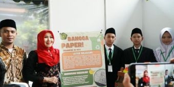 Anggota DPD RI Ning Apresiasi Kreativitas Siswa SMP Khadijah Surabaya di Public Works on The Stage