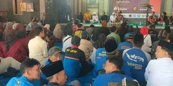 Berbagai Komunitas di Kediri Gelar Upacara hingga Syukuran Hari Berdirinya NKRI ke-79