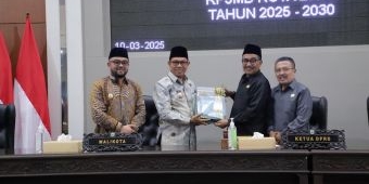 Rapat Paripurna DPRD, Pemkot Batu Sampaikan Rancangan Awal RPJMD Tahun 2025-2030