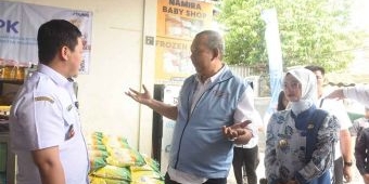 Wali Kota Kediri dan Staf Ahli Bidang Ekonomi Maritim Kemenko Pangan Tinjau Koperasi Merah Putih