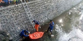 Diduga Terpeleset, Penjual Buah di Gresik Ditemukan Tewas dalam Selokan